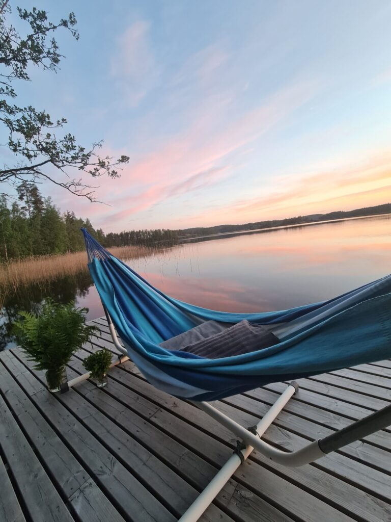 Suuri ja kestävä puuvillainen riippumatto – mukava ja laadukas valintaa.