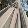 Suuri ja kestävä puuvillainen riippumatto – mukava ja laadukas valintaa.