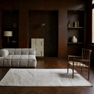 Vaaleat isot yksiväriset matot